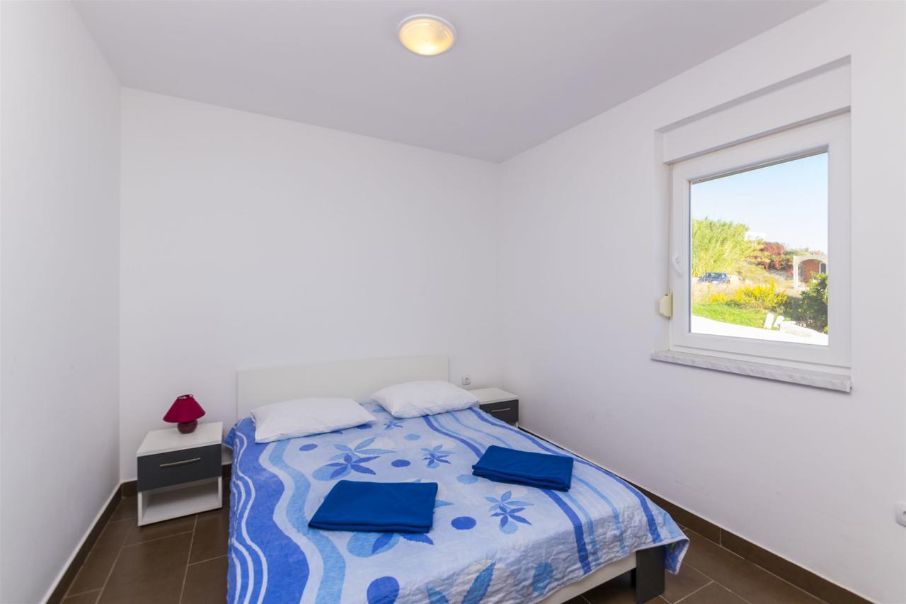 Apartments Beachfront Ante Vlašići Esterno foto