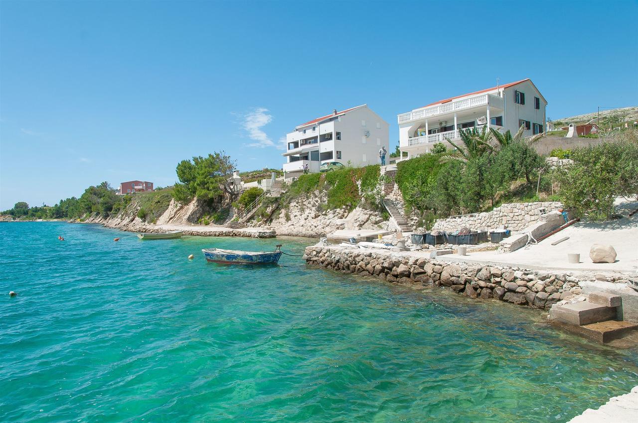 Apartments Beachfront Ante Vlašići Esterno foto